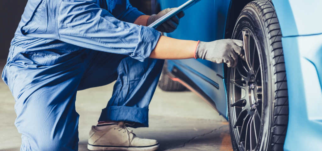 Evita problemas comunes_ mantenimiento del coche en un parking cerrado